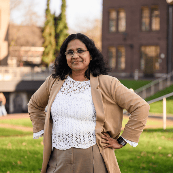 Facebook MBA Students | MBA | Maastricht University