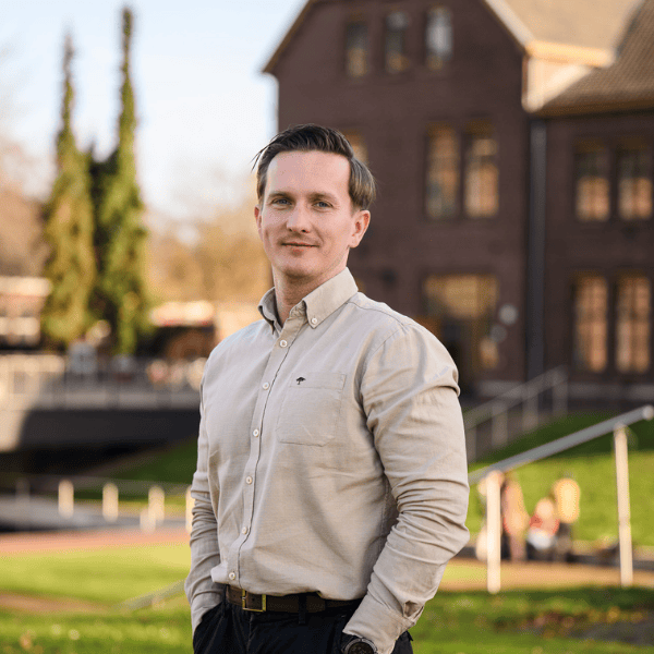 Facebook MBA Students | MBA | Maastricht University