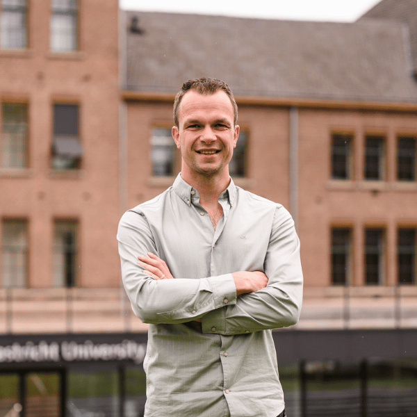 Facebook MBA Students | MBA | Maastricht University