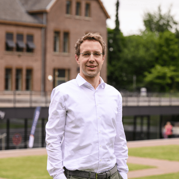 Facebook MBA Students | MBA | Maastricht University
