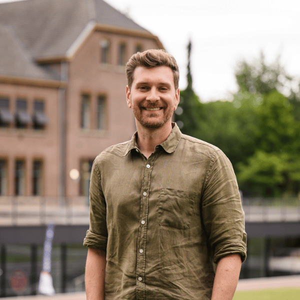 Facebook MBA Students | MBA | Maastricht University